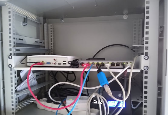 sieć LAN szafa RACK